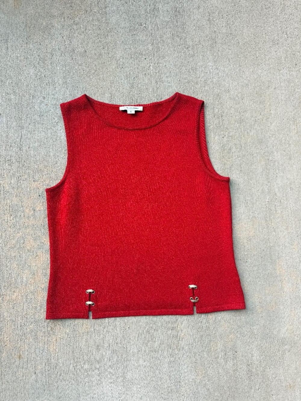 St. John Collection Red Knit Tank Top Size 8 Gold Clasp Vent Detail Made in USA